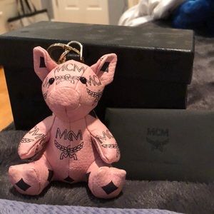 MCM pig keychain